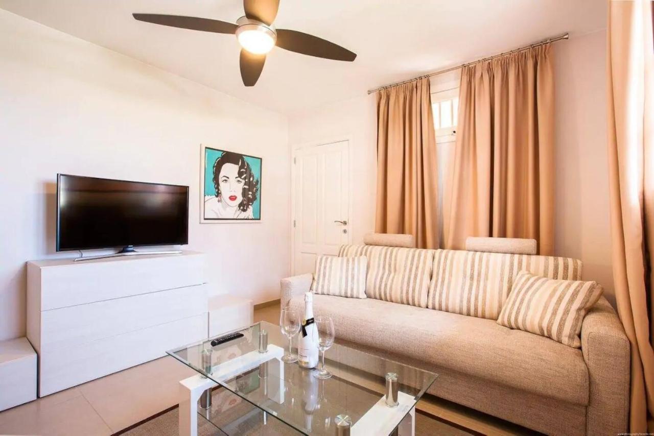 1 Bedroom Apartment For 4 People In Tenerife Costa Adeje  Buitenkant foto